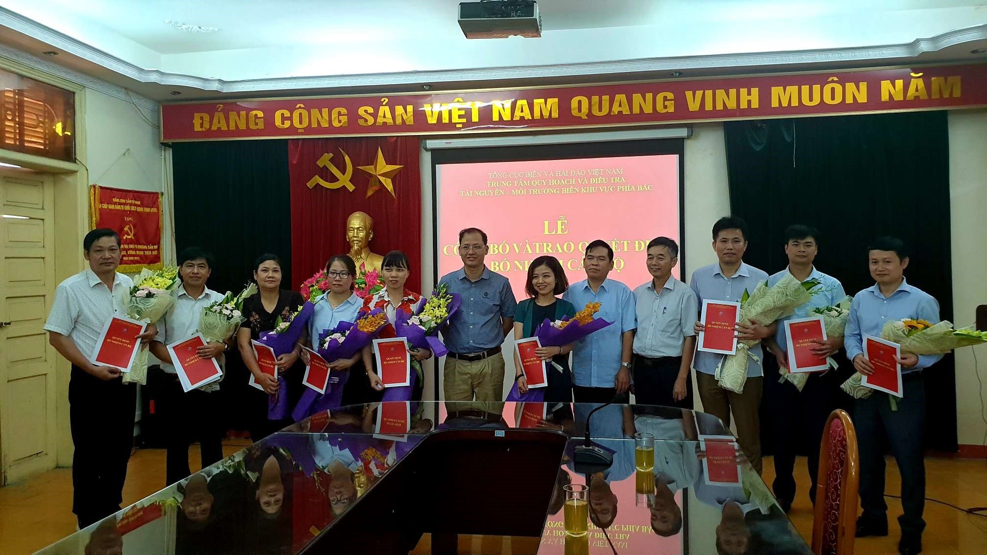 CPIM-tiep-tuc-kien-toan-doi-ngu-can-bo-quan-ly-cap-phong/doan